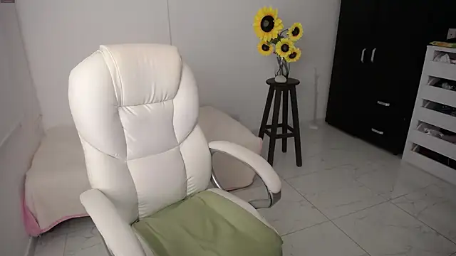 Ghada milf online show from 03/04/25, 12:07