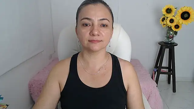 Ghada milf online show from 11/20/25, 09:47
