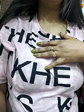 Snapshot of Aradhya-Sharma chatting on 02/13/25, 05:54 Aradhya-Sharma online show from 02/13/25, 05:54