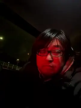 yuuki198912 online show from 01/12/26, 11:59