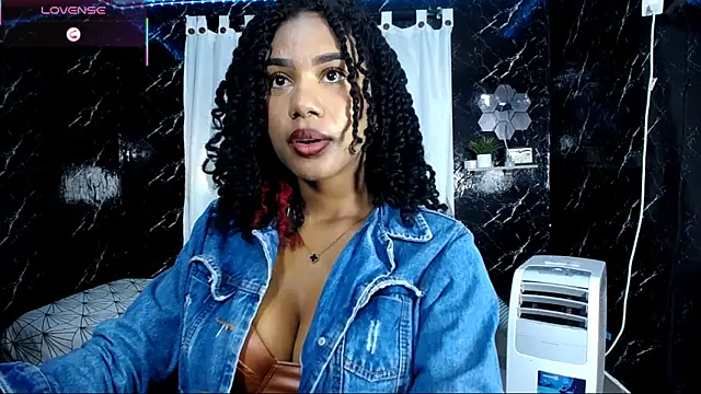 Hillary queen online show from 09/28/25, 12:54