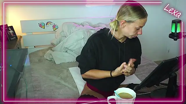 Lexa xoxo online show from 11/02/25, 07:55