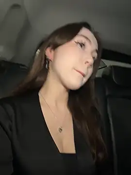 Snapshot of Peachy_Dream chatting on 01/22/25, 10:15 Peachy Dream online show from 01/22/25, 10:15