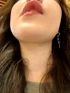 Snapshot of Peachy_Dream chatting on 09/14/25, 05:12 Peachy Dream online show from 09/14/25, 05:12