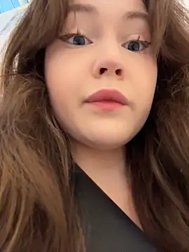 Peachy Dream online show from 10/31/25, 02:07