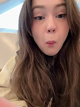 Peachy Dream online show from 04/22/26, 04:19