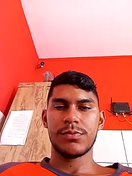 Snapshot of fudedor224 chatting on 10/12/25, 01:32 fudedor224 online show from 10/12/25, 01:32
