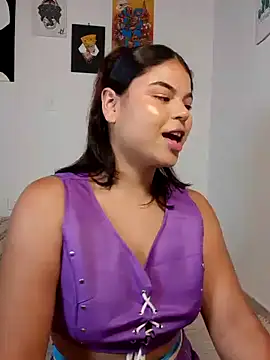 Snapshot of Cleo_hills chatting on 01/08/25, 04:54 Cleo hills online show from 01/08/25, 04:54