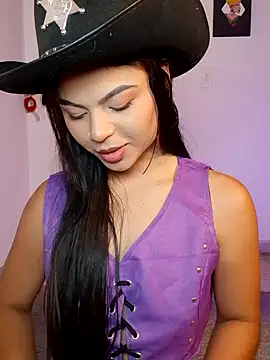 Cleo hills online show from 03/26/26, 01:38