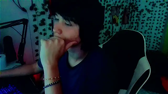 Andy gray online show from 04/18/26, 01:04