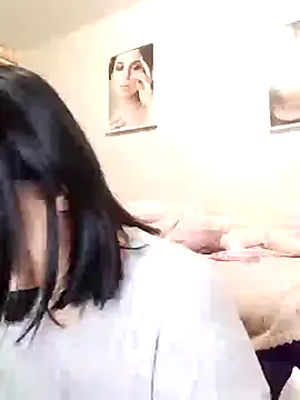 AdelinaJude online show from 12/07/24, 11:07