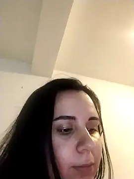 AdelinaJude online show from 10/08/25, 12:30