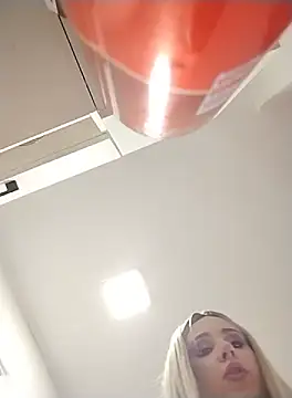 AdelinaJude online show from 10/12/25, 07:24