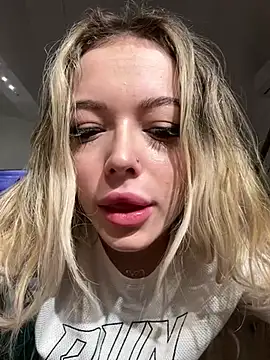 KylieJoyce online show from 01/08/25, 12:06