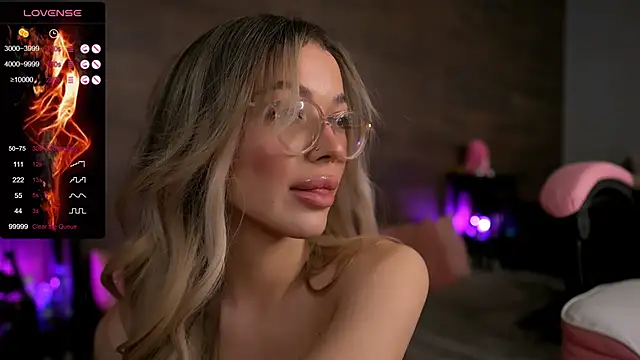 KylieJoyce online show from 02/24/25, 02:40