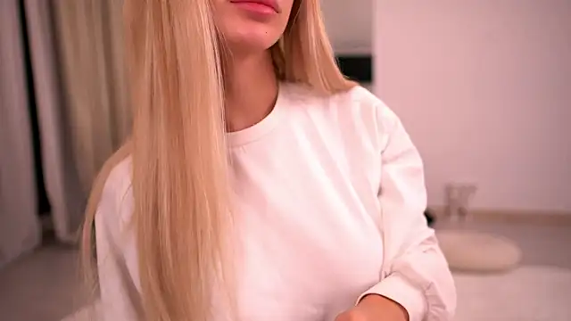 Snapshot of KylieJoyce chatting on 02/10/26, 06:34 KylieJoyce online show from 02/10/26, 06:34