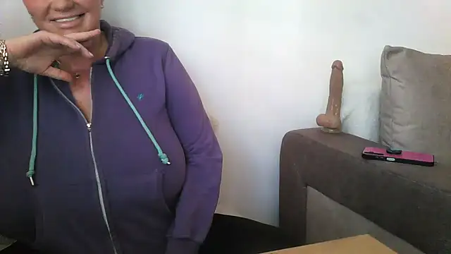 hotsierra4u online show from 03/04/26, 10:32