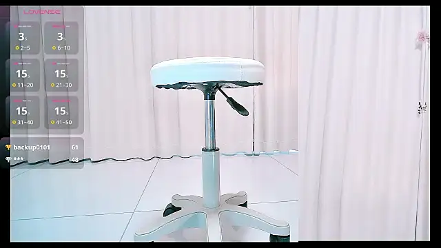 Aster Hoa online show from 11/29/25, 03:53