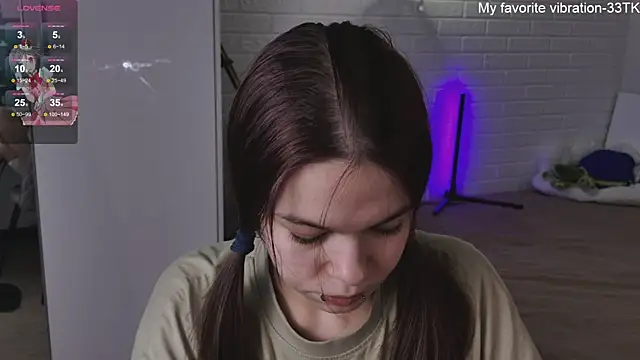 ValBae online show from 01/29/25, 12:02