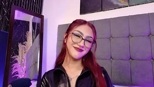 miluv19 online show from 11/23/25, 07:46