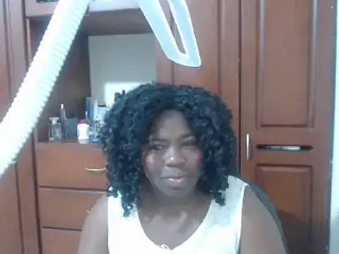Snapshot of jjannakinky chatting on 01/04/25, 11:43 jjannakinky online show from 01/04/25, 11:43