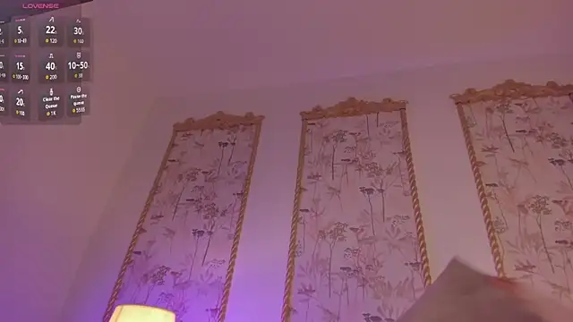 victoria18x online show from 10/25/25, 03:25