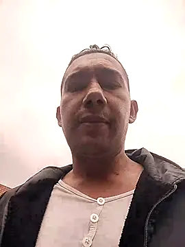 Snapshot of misterioso258 chatting on 01/08/26, 01:57 misterioso258 online show from 01/08/26, 01:57