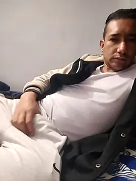 Snapshot of misterioso258 chatting on 02/24/26, 03:32 misterioso258 online show from 02/24/26, 03:32