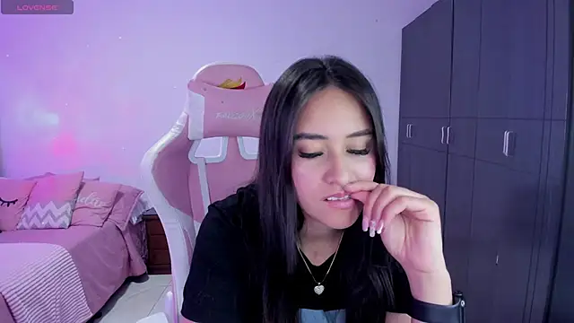 Tinylottie online show from 10/30/25, 06:30