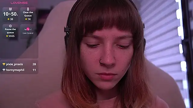 Snapshot of juliapie chatting on 09/30/25, 07:35 juliapie online show from 09/30/25, 07:35