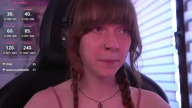 juliapie online show from 06/25/26, 01:48