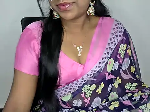 shila20 online show from 02/24/25, 06:15