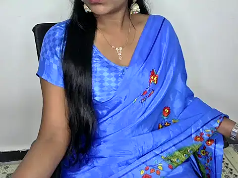 shila20 online show from 02/25/25, 10:39