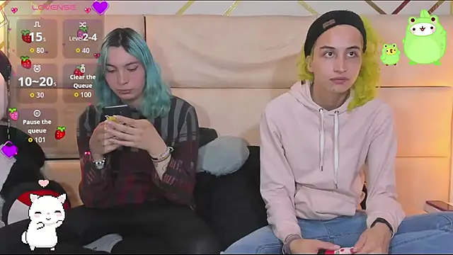 -kisa  online show from 10/29/25, 01:52