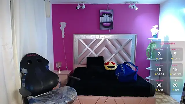 brithany smiith  online show from 01/05/25, 03:43