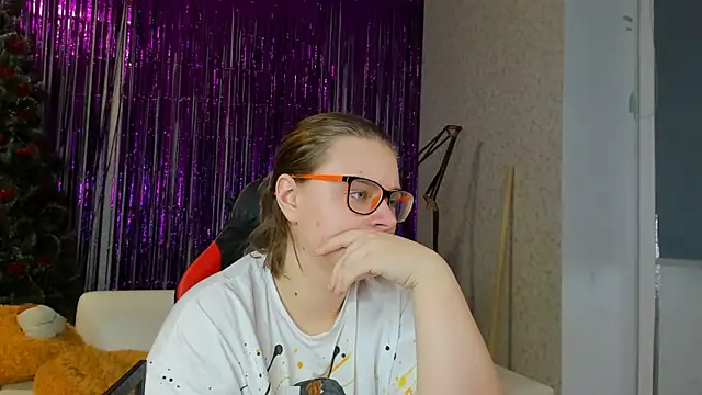 Snapshot of Seductive_She_Wolf chatting on 01/31/25, 06:25 Seductive She Wolf online show from 01/31/25, 06:25