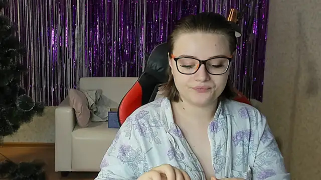 Snapshot of Seductive_She_Wolf chatting on 02/08/25, 05:08 Seductive She Wolf online show from 02/08/25, 05:08