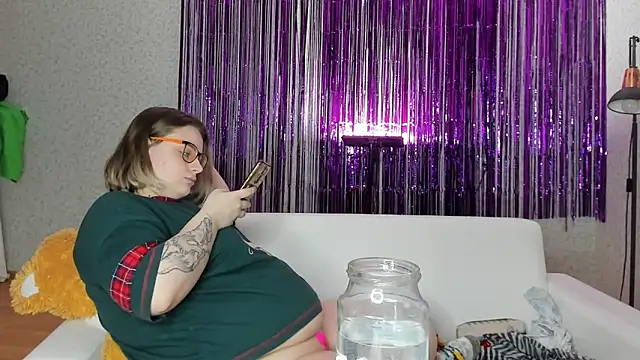 Snapshot of Seductive_She_Wolf chatting on 02/16/25, 12:19 Seductive She Wolf online show from 02/16/25, 12:19