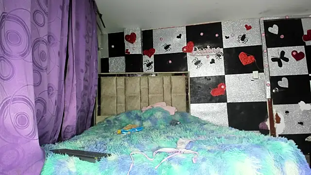 alanaanddaphne online show from 02/02/26, 05:22