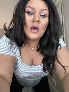 gracee2024 online show from 12/31/24, 04:49