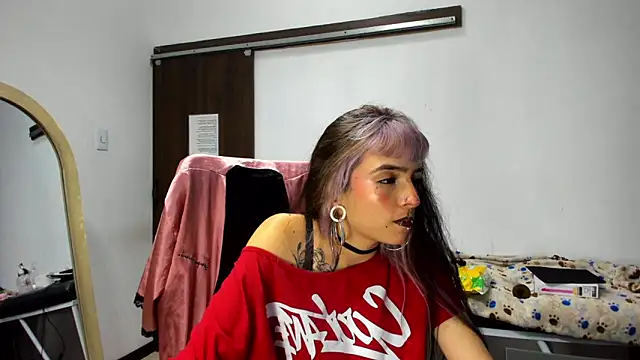 Samantha Smiith online show from 04/17/26, 04:15