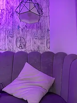 Snapshot of AbyThompson chatting on 10/25/25, 01:51 AbyThompson online show from 10/25/25, 01:51