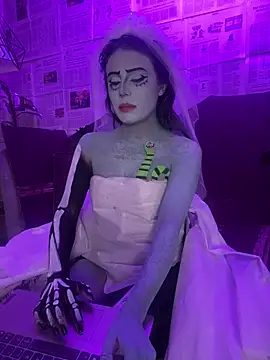 Snapshot of AbyThompson chatting on 10/30/25, 08:31 AbyThompson online show from 10/30/25, 08:31