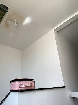 AbyThompson online show from 04/20/26, 01:47