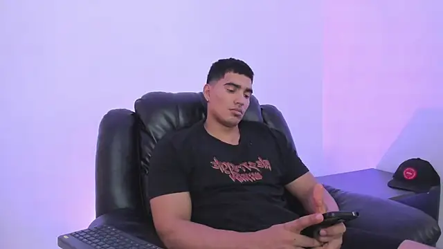 JamesGraay online show from 03/17/25, 08:19