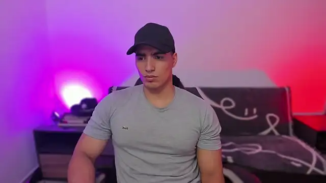 JamesGraay online show from 04/29/26, 01:32