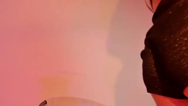 HarleyRedd online show from 02/25/25, 06:47