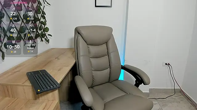 Madeleine  w online show from 03/08/26, 12:08