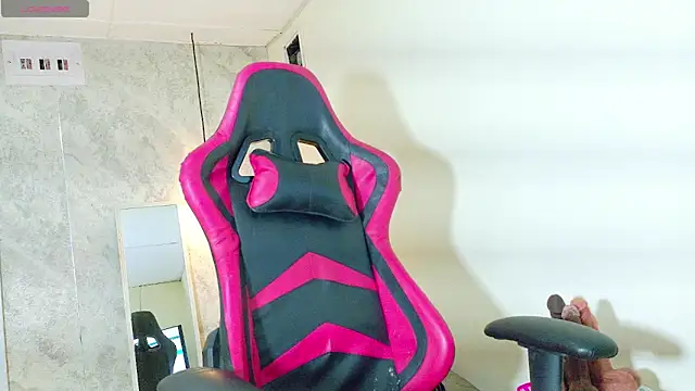 analus-01 online show from 04/22/26, 01:34