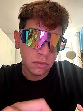 calleaaaa online show from 10/24/25, 09:17